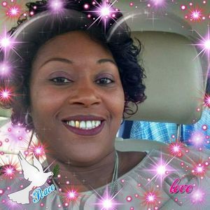 Meet your Posher, Annissa